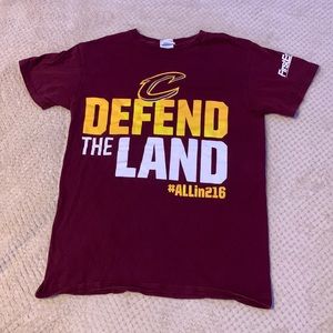 Cleveland cavs shirt